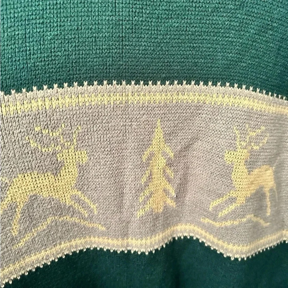 2/20$ Men’s Or Woman’s Tiny Brand Christmas Cardigan Size XL Reindeer Trees - Picture 4 of 7